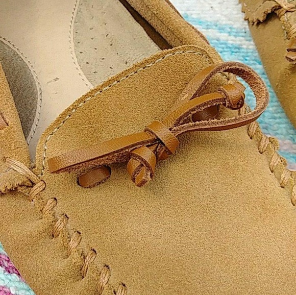 Land's End Leather Moccasins - Picture 6 of 7